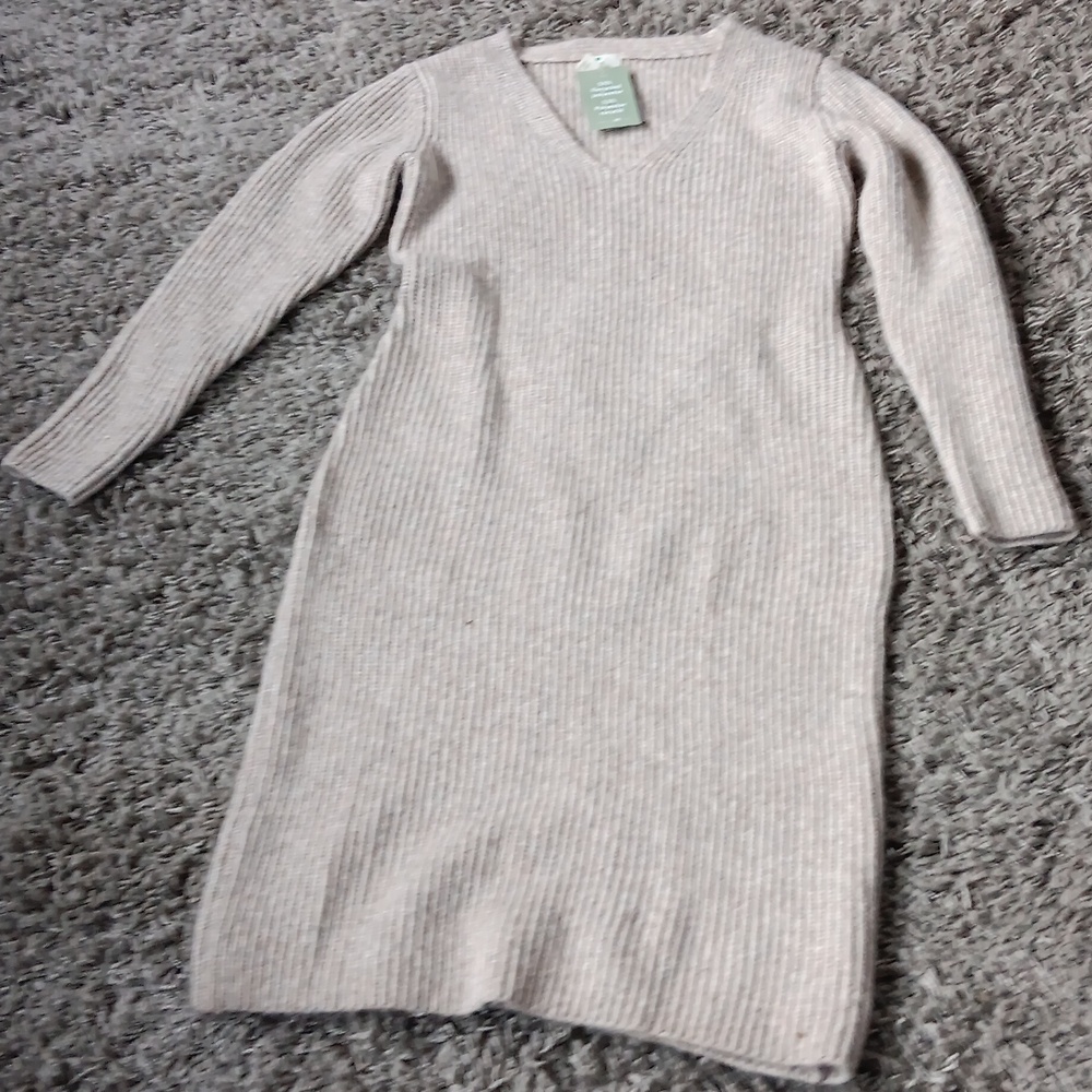 Vince Neutral Ribbed V-Neck Sweater Dress in Beige